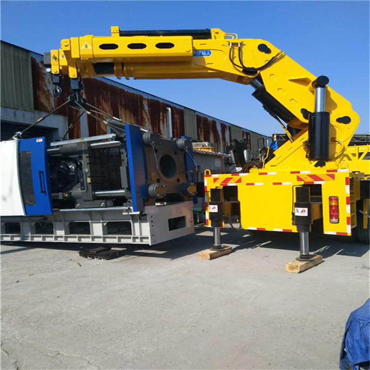 襄州 大吨位折臂吊出租费用解析：一小时租赁多少钱