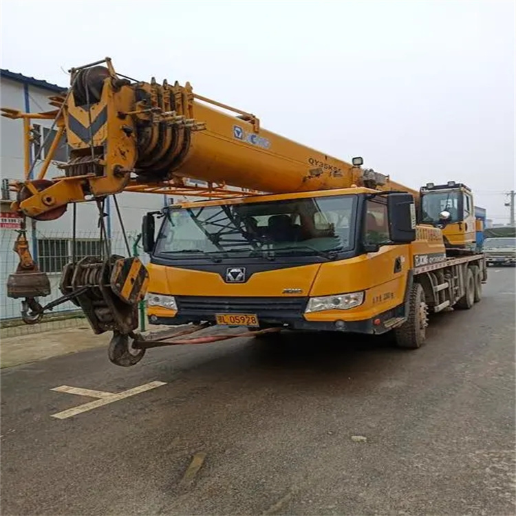 襄州吊车出租保险：全面覆盖，安全无忧