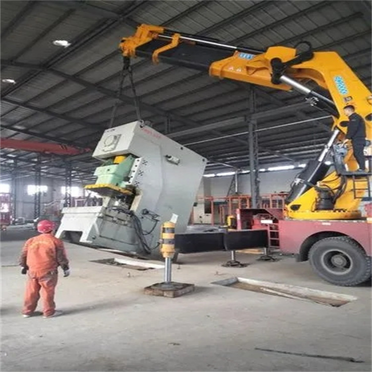 襄州80吨折臂吊车出租附近电话