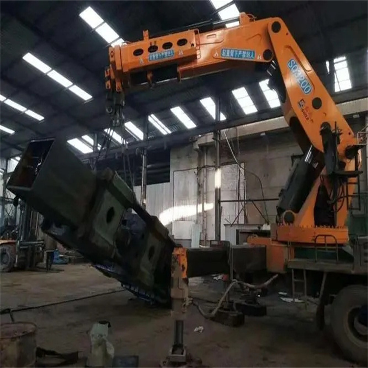 襄州130吨折臂吊车出租吊机租赁附近电话