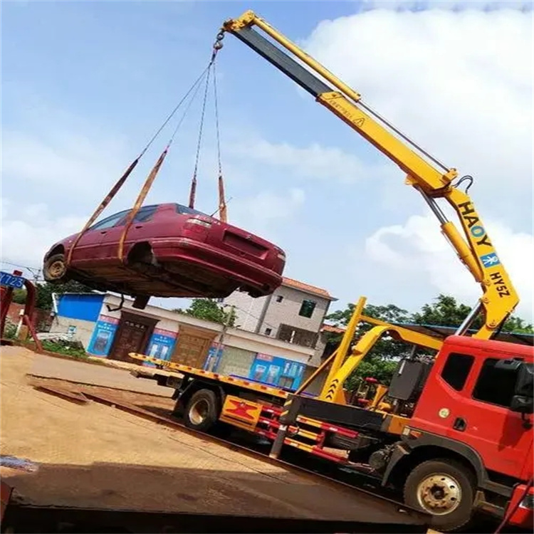 襄州吊车吊汽车的正确方法